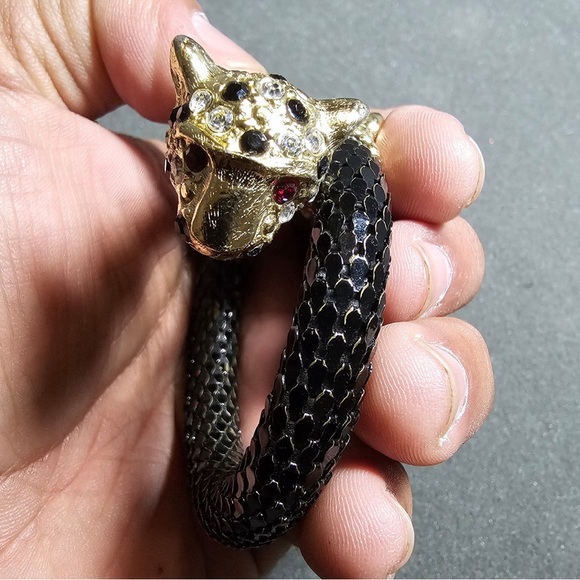 Whiting & Davis Gold Tone Black Mesh Double Panther Heads Wrap Around Bracelet - Picture 8 of 13